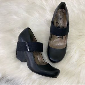 OTBT | Migrant black elastic slip on wedges shoes heels